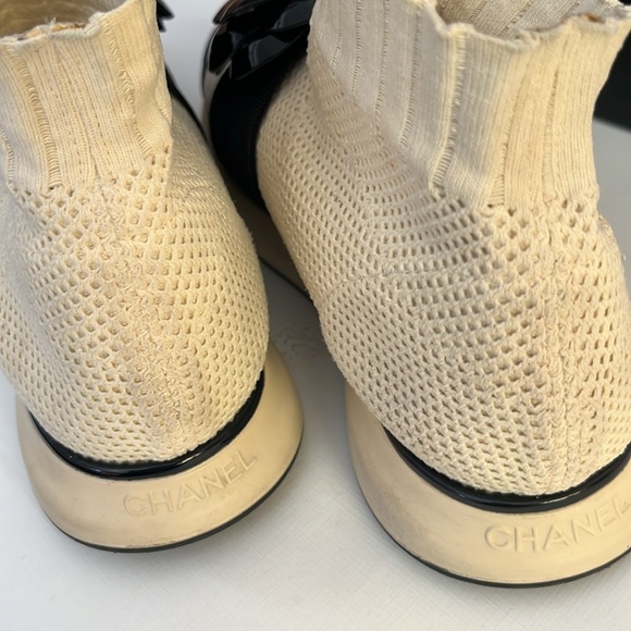 CHANEL Authentic knit sneakers size 38,5$550 - Picture 2 of 8